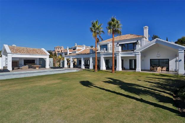 Villas a la venta en Los Flamingos Costa del Sol