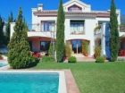 Chalet con 5 dormitorios se vende en Marbella, Costa del Sol - mejor precio | unprecio.es