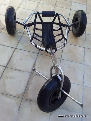 Equipo de kitesurf completo.Triciclo,cometa, mandos, lineas.. perfecto estado.200 euros
