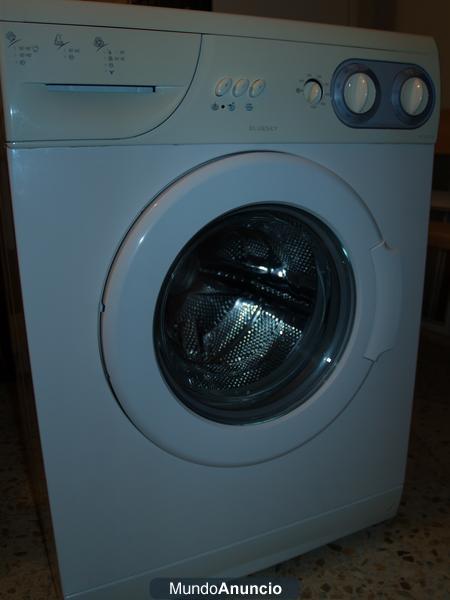 Vendo Frigorifico Combi y Lavadora 260€ y Regalo Kenwood Slow Cooker