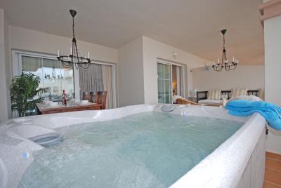 3 Bed, 2 Bath in La Cala de Mijas w/SPA!