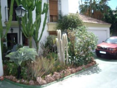 Adosado con 4 dormitorios se vende en Malaga, Costa del Sol