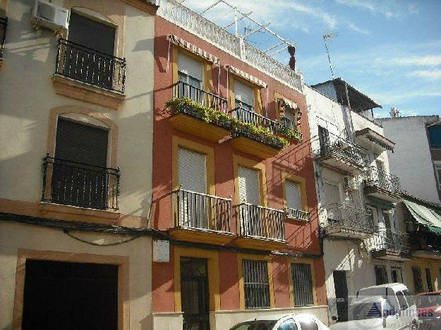 Piso 3 dormitorios, 2 baños, 0 garajes, Buen estado, en Andújar, Jaén