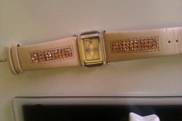 Vendo precioso reloj de Swarovski