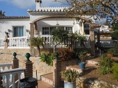 Chalet con 2 dormitorios se vende en Fuengirola, Costa del Sol
