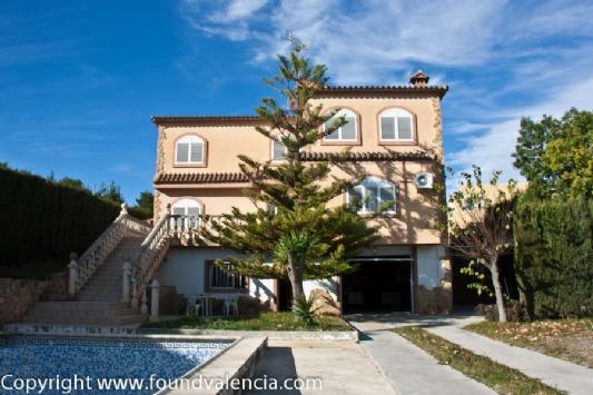 5 Dormitorio Chalet En Venta en Pobla de Vallbona (La), Valencia