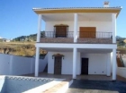 Chalet con 5 dormitorios se vende en Vinuela, Axarquia - mejor precio | unprecio.es