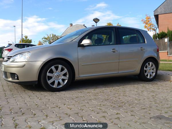 VOLKSWAGEN GOLF TDI 1.9 DSG HIGHLINE 5 puertas  131.000 km