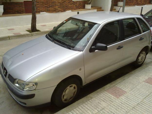 SEAT IBIZA STELA 1.6 DE 5 PUERTAS Y SOLO 61000 KMS AÑO 2000