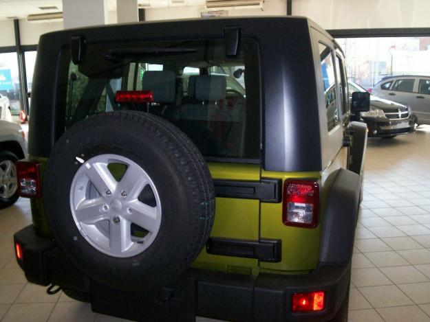 vendo jeep wrangler unllimitd sport 2.8