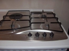 CHOLLO  HORNO BLANCO Y COCINA GAS DE CUATRO FUEGOS SIN ESTRENAR INTERESADS VENIR A RECOGE - mejor precio | unprecio.es
