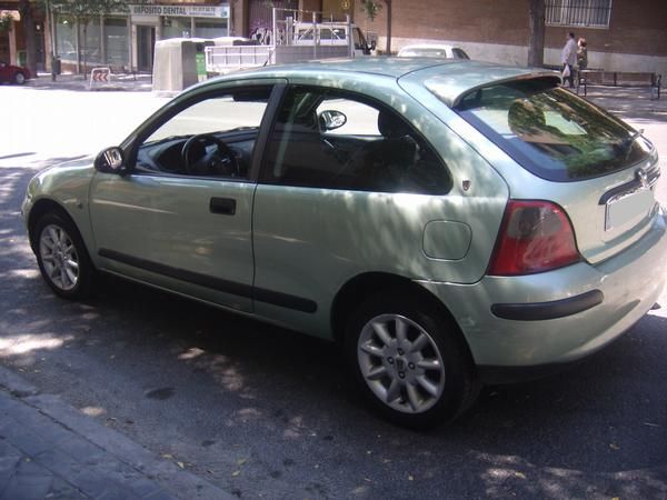 rover 25 Sdi  Km 79325 con libro de reviciones coche en buen estado jeneral tel 913661645 o al 653092513