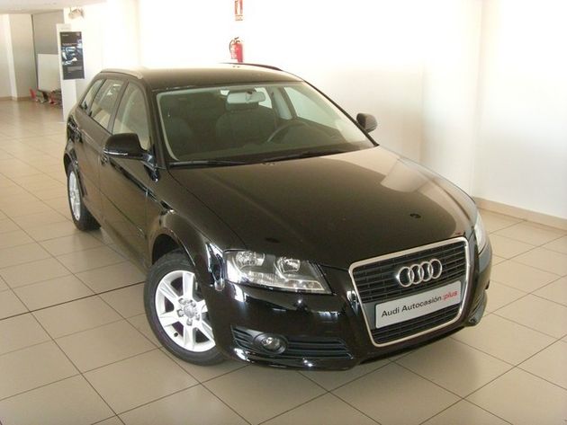 AUDI A3  SPOR. 1.6TDI ATTRACTION