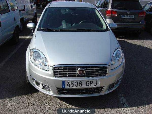 Fiat LÍNEA Línea 1.6Mjt Emotion