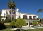 Chalet con 5 dormitorios se vende en Estepona, Costa del Sol - mejor precio | unprecio.es