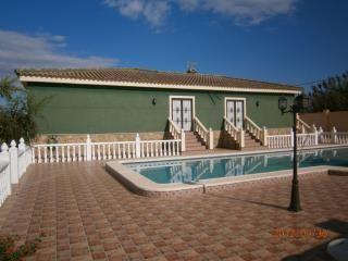 Chalet en venta en Catral, Alicante (Costa Blanca)