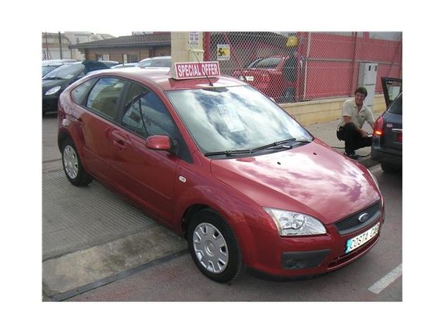 FORD FOCUS 1.6 TREND