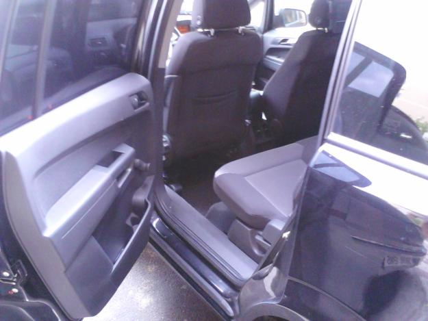 Vendo Opel Zafira 1.9 - año 2010 - Impecable.