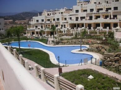 Adosado con 3 dormitorios se vende en Estepona, Costa del Sol