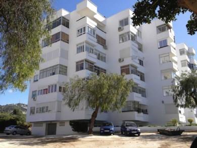 Apartamento con 2 dormitorios se vende en Marbella, Costa del Sol