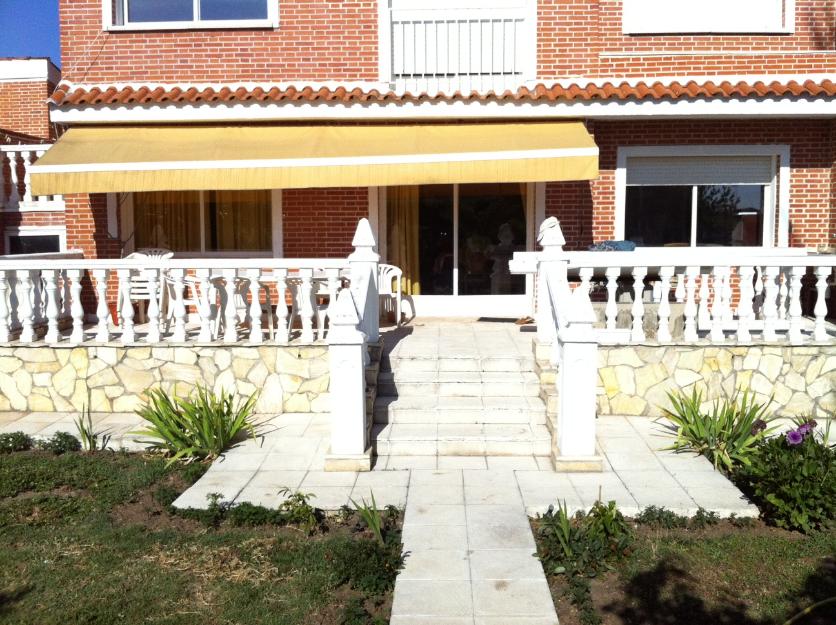 Chalet en venta en las lomas 400m2 700m2 parcela