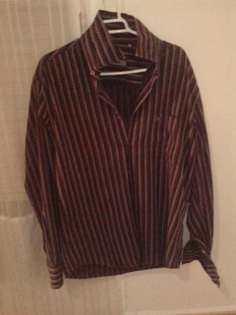 VENDO CAMISA DE HOMBRE