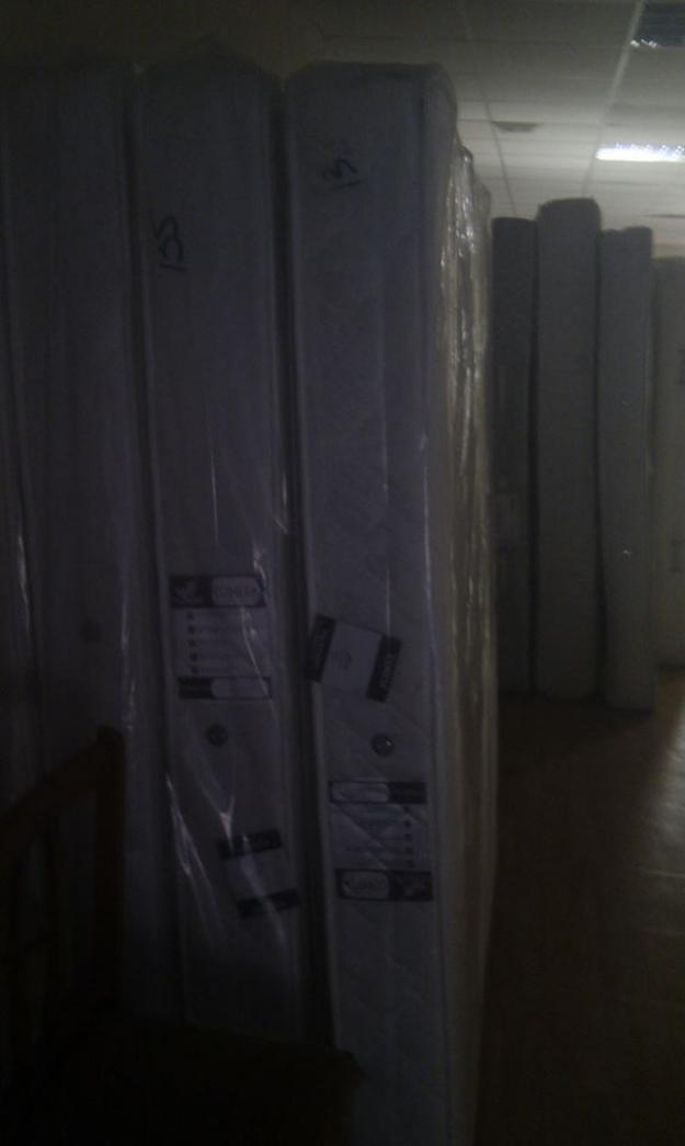 Colchones y somieres nuevos y segundamano!!