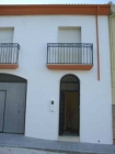 Precioso piso-casa con patio y gran terraza , zona tranquila - mejor precio | unprecio.es