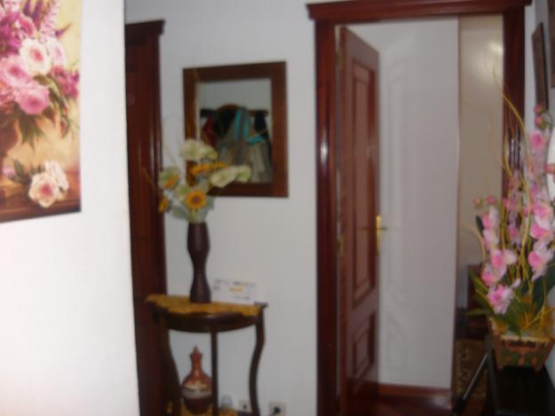 vendo piso de 2 habitaciones tendedero amueblado