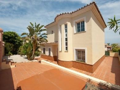 Chalet con 3 dormitorios se vende en Manilva, Costa del Sol