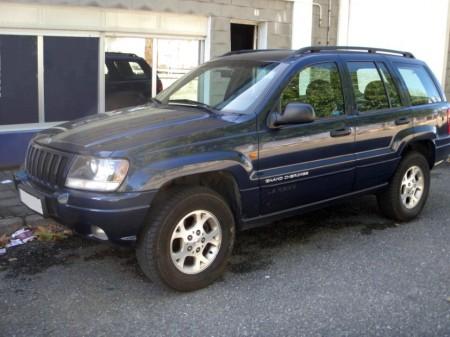 Jeep Grand Cherokee LAREDO en PONTEVEDRA