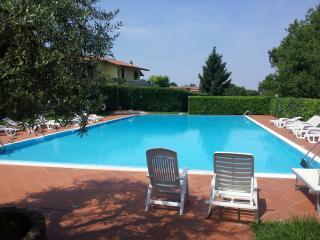 Apartamento en residencia : 3/5 personas - piscina - sirmione  brescia (provincia de)  lombardia  italia