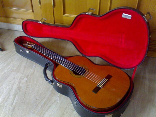 Guitarra Alhambra 10c