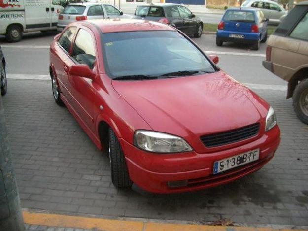 Venta de Opel Astra 1.6 16v Comf '02 en Santa Perpétua De Mogoda