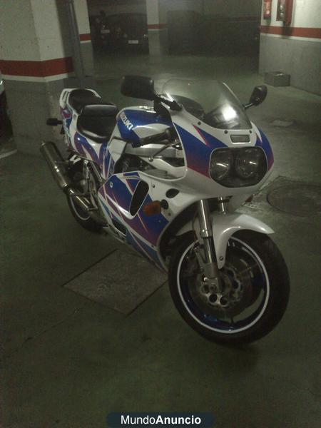 SE VENDE SUZUKI GSX-R 730W