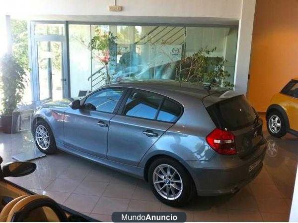 BMW 116 D NACIONAL LIBRO *CANTELAR*