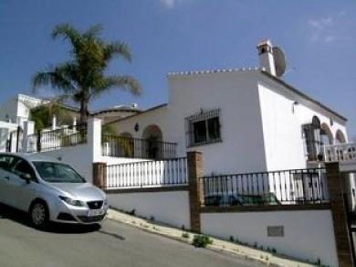 Chalet con 4 dormitorios se vende en Mondron