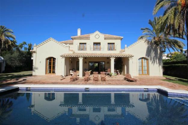 Villas a la venta en El Paraiso Costa del Sol