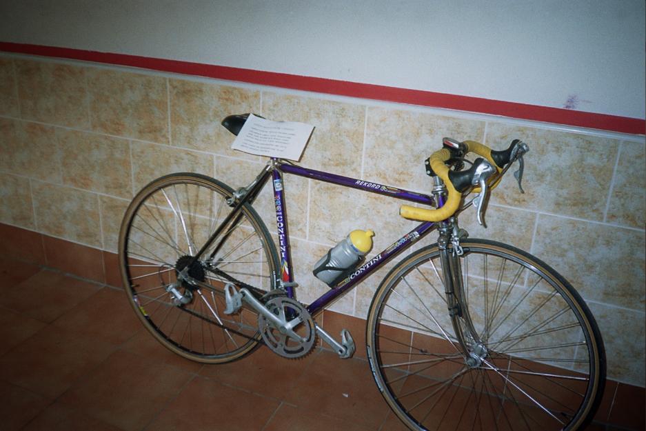 Bicicleta de carreras marca Contini