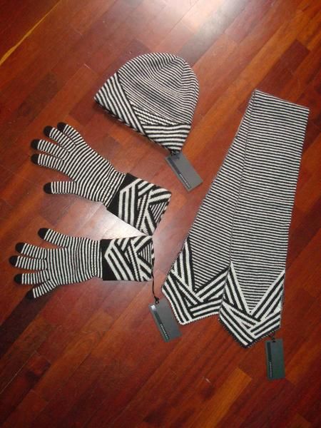 guantes, gorro y bufanda ARMAND BASI!!! NUEVO!!!