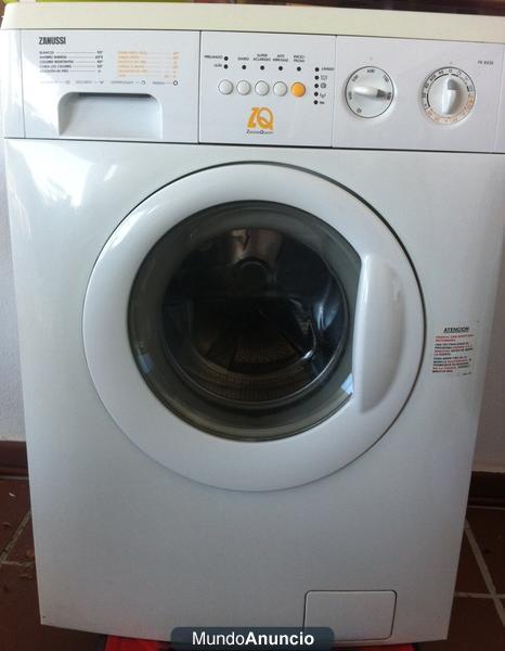 VENDO LAVADORA ZANUSSI FA825E