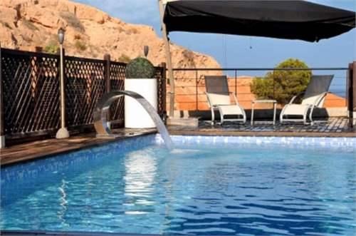 House for Sale in Alicante, Comunidad Valenciana, Ref# 2999244