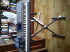 Venta urgente de yamaha psr-1500+2 cables jack+ soporte+ atril a muy buen precio!! - mejor precio | unprecio.es