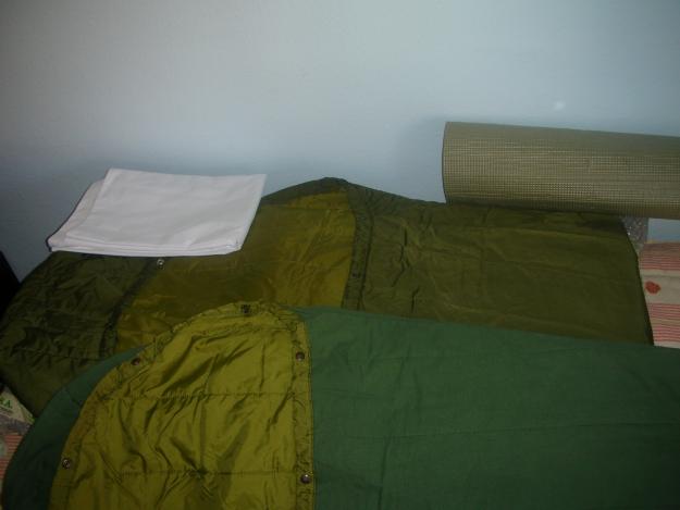 Saco de dormir militar.