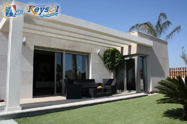 Villa en Orihuela
