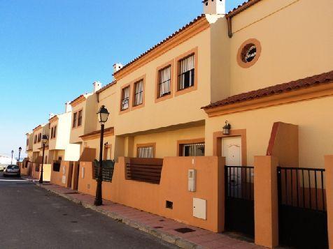 Casa adosada en Fuente de Piedra