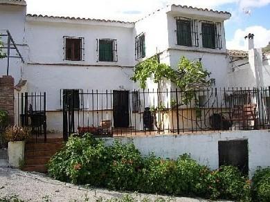 Adosado con 1 dormitorio se vende en Alora