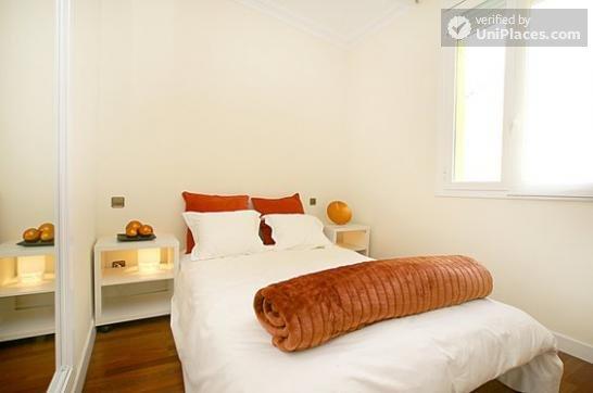 Modern 1-bedroom apartment next to Plaza Mayor