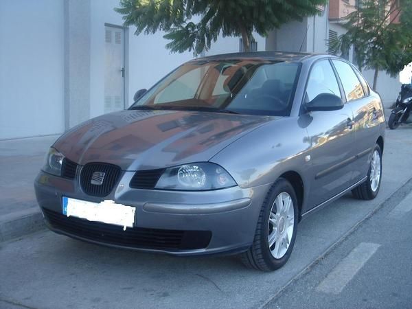 VENDO SEAT CORDOBA 1.4 AUTOMATICO AÑO 2005