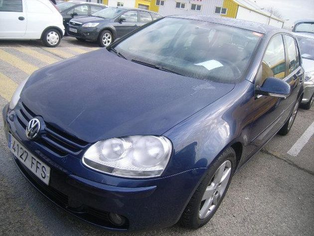 VOLKSWAGEN Golf 1.9TDI Sportline 105